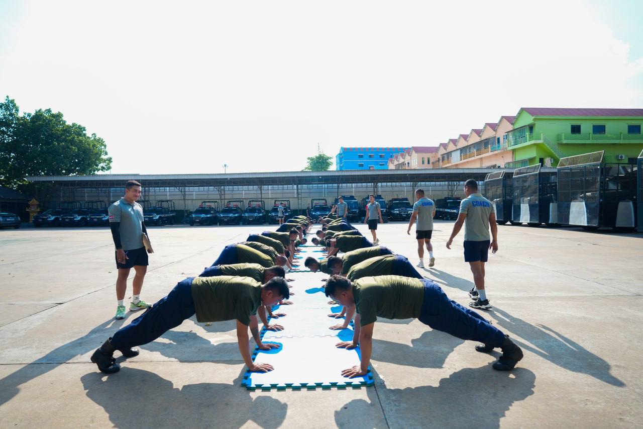 អាវុធហត្ថរាជធានីភ្នំពេញ តែងតែធ្វើការហ្វឹកហាត់ជាប់ជាប្រចាំដើម្បីពង្រឹងកាយសម្បទា បង្កើនសមត្ថភាព ក្នុងប្រតិបត្តិការ លើការងារ បង្ការ បង្ក្រាប និងសង្គ្រោះ ឱ្យកាន់តែមានប្រសិទ្ធភាពខ្ពស់