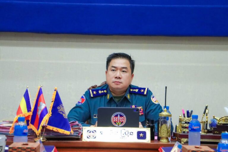 លោកឧត្តមសេនីយ៍ត្រី ម៉េង ស្រ៊ុន ដឹកនាំកិច្ចប្រជុំពង្រឹងការងារស្រាវជ្រាវ និងបង្រ្កាលើបទល្មើស (ឆបោកតាមប្រព័ន្ធបច្ចេកវិទ្យា) Online Scams