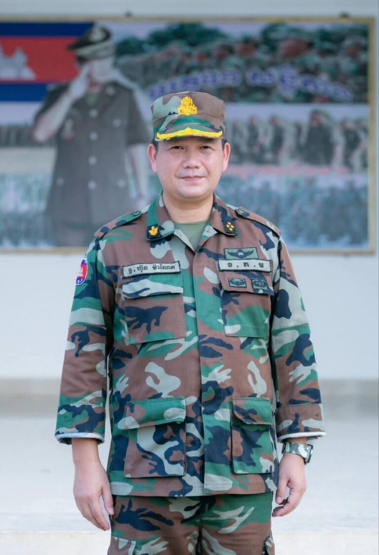 សម្តេចធិបតី៖ “ការឈប់បាញ់ភ្លាម នៅនឹងកន្លែង! គឺមានន័យថាកងកម្លាំងទាំងសងខាងរក្សាកម្លាំងនៅតាមទីតាំងឈរជើងខ្លួននៅម៉ោងនៃការចាប់ផ្តើមអនុវត្តបទឈប់បាញ់ ដោយមិនពាក់ព័ន្ធដល់ការកំណត់ខណ្ឌសីមាព្រំដែនឡើយ”