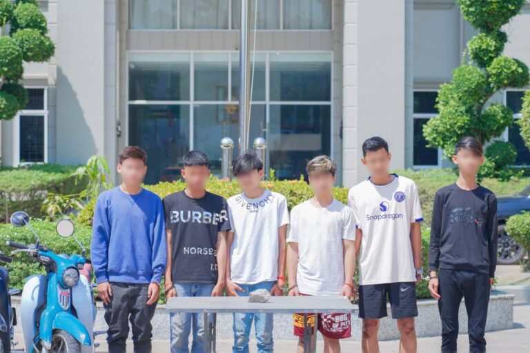 អាវុធហត្ថរាជធានីភ្នំពេញ បង្រ្កាបបានក្មេងទំនើង០៦នាក់ ពាក់ព័ន្ធករណីហិង្សាដោយចេតនា!