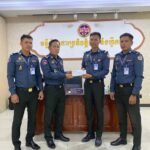 ក្រុមការងារ អាវុធហត្ថរាជធានីភ្នំពេញ នាំយកអំណោយឧបត្ថម្ភដល់គ្រួសារសមាជិក ដែលមានប្រពន្ធទើបសម្រាលកូន!
