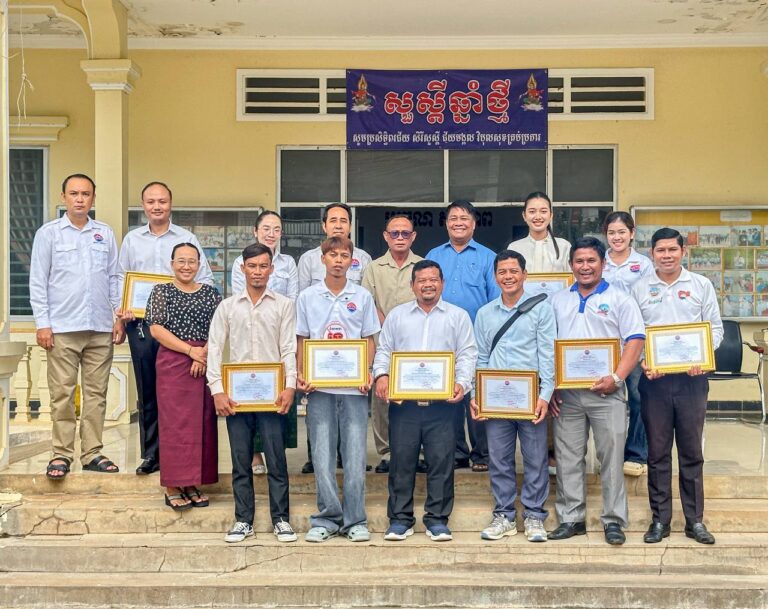 មន្ទីរព័ត៌មានខេត្តកំពង់ចាម រៀបចំពិធីសំណេះសំណាលជាមួយអ្នកសារព័ត៌មាន និងអ្នកផលិតមាតិកា ដើម្បីពង្រឹងយុទ្ធនាការ «និយាយថាទេចំពោះព័ត៌មានក្លែងក្លាយ»